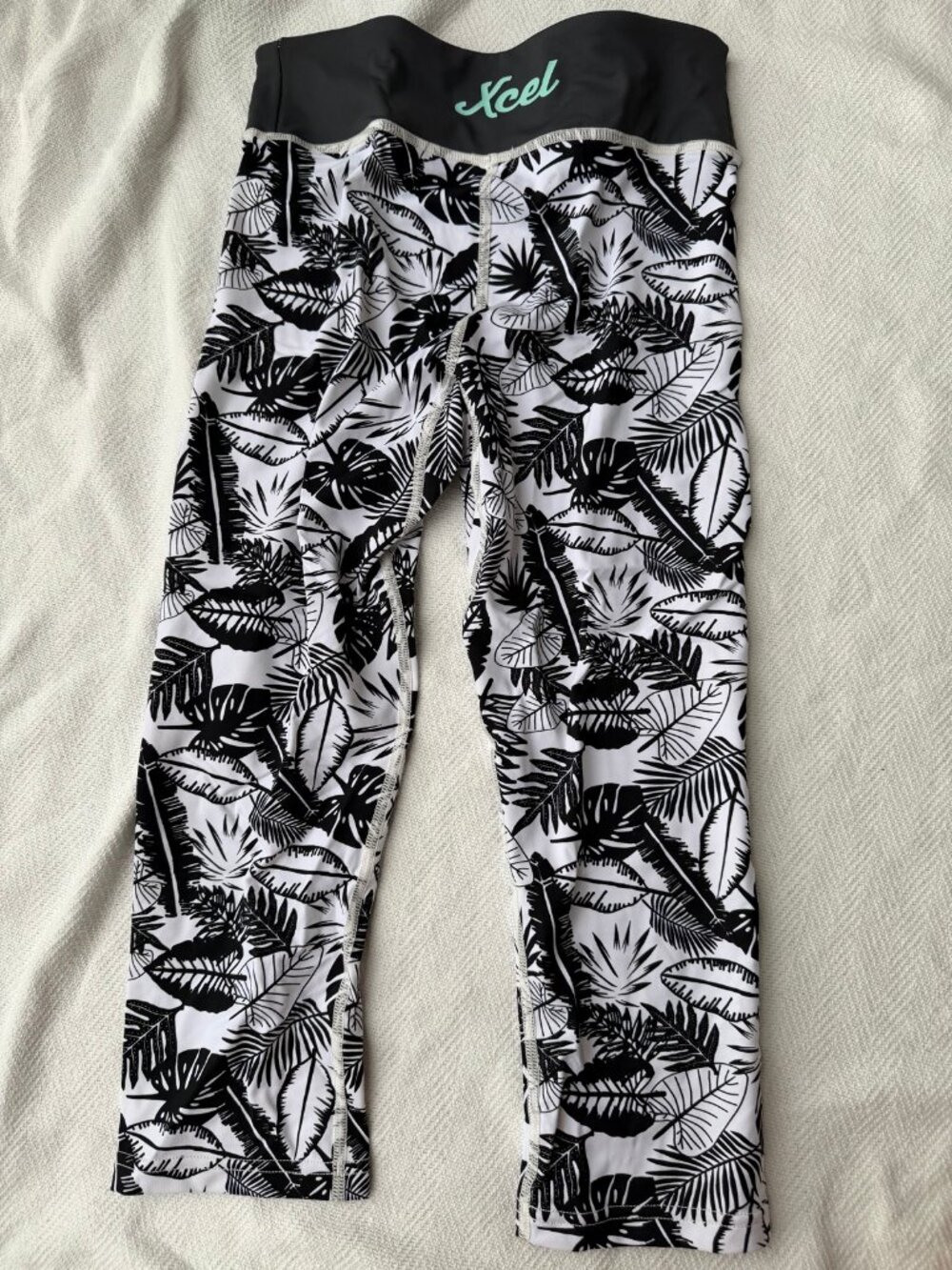 Xcel UV Swim Pants 7/8 Women's S Black Tropical Print UPF
